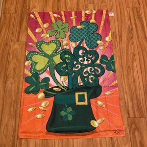 NWT large 29”X43” Flag, St. Patrick’s Day Shamrock Hat handcrafted, colorful